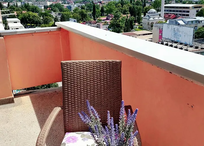 Maja דירה באניה לוקה